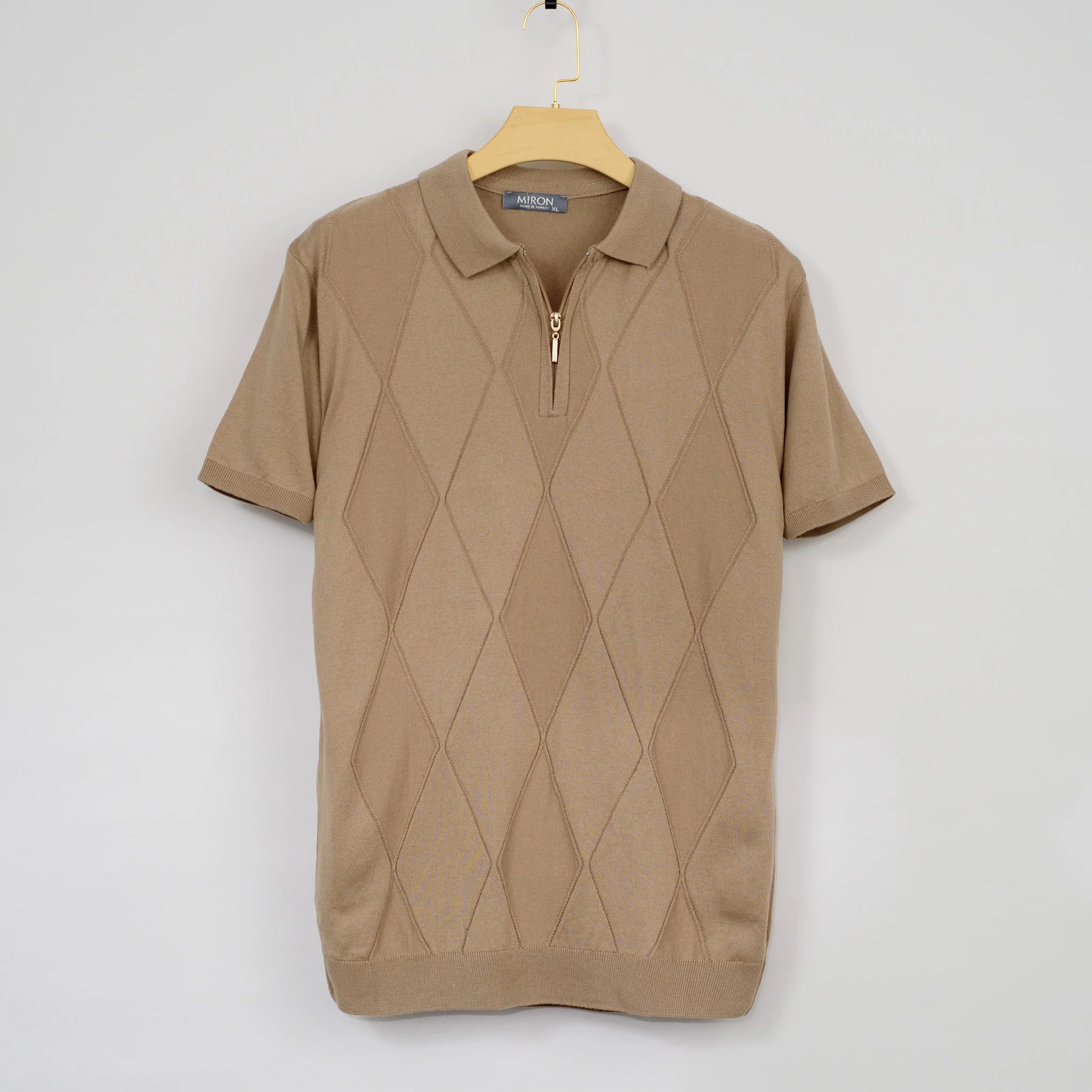 Men Solid Colour Knit Polo Shirts