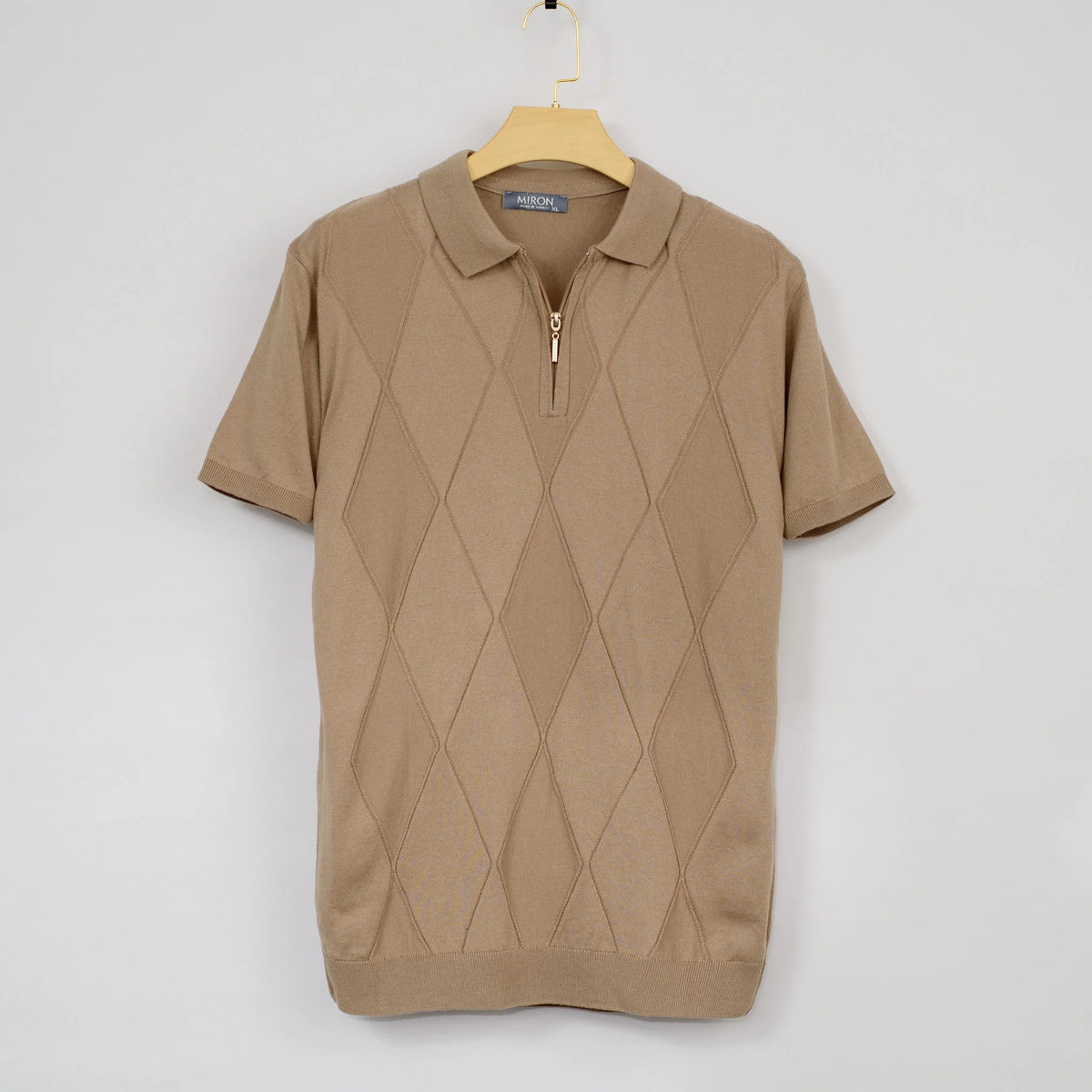Men Solid Colour Knit Polo Shirts