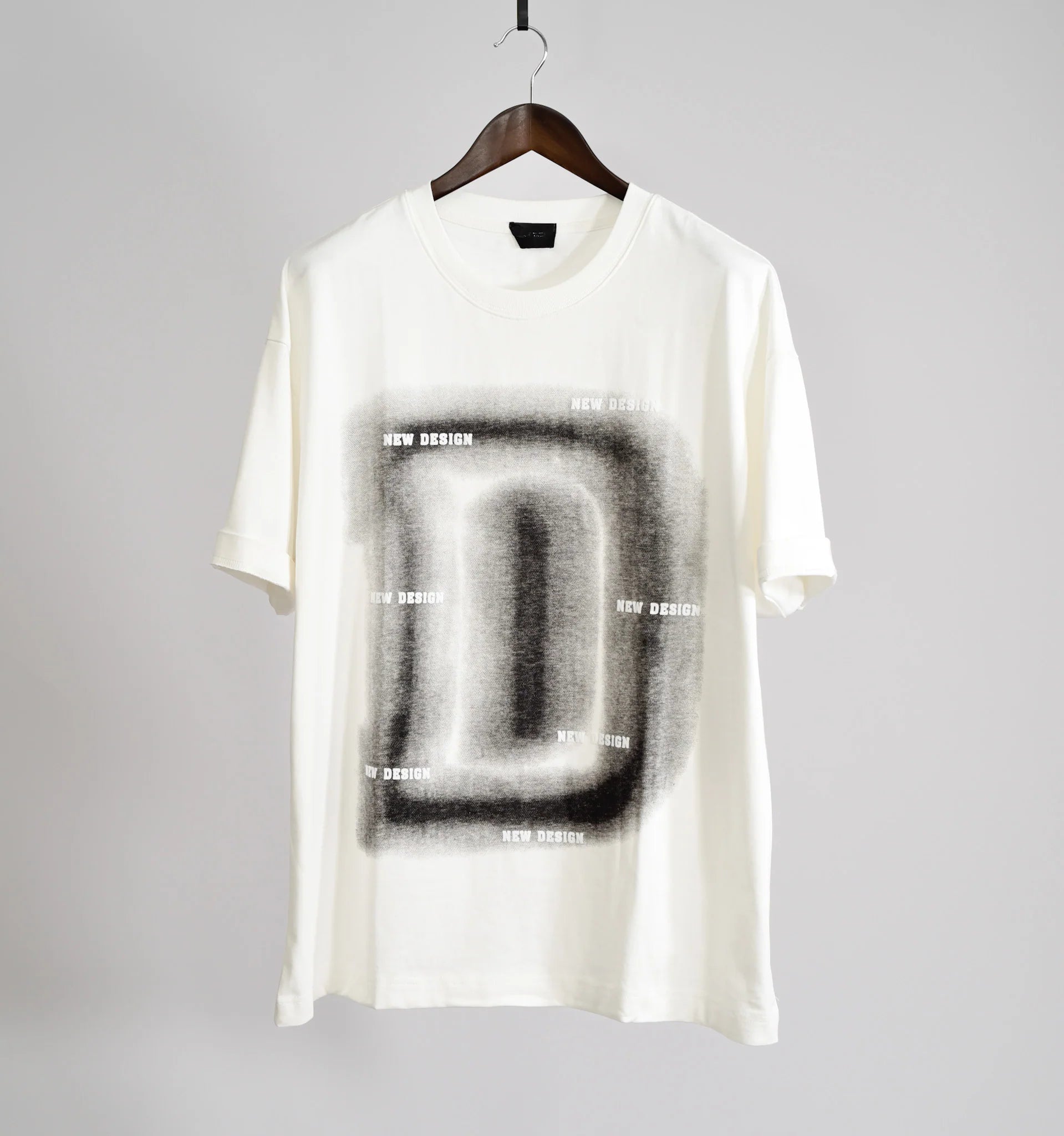Men’s Letter “D” Graphic Design T-Shirt